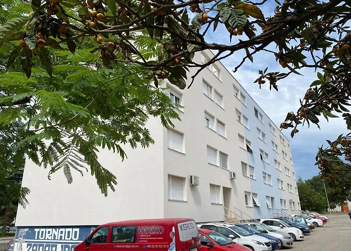 Apartman Centar Visnjik, *