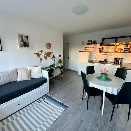 Centar Visnjik, Apartmán