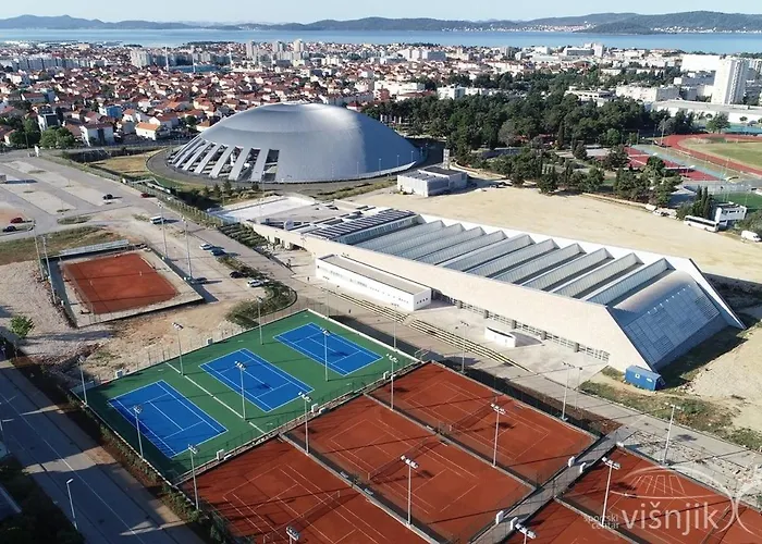 Centar Visnjik, * Zadar